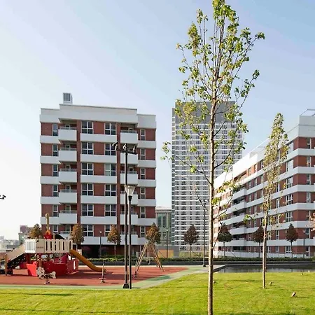 High Floor Apartment! Garden View And Balcony! *